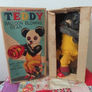 Vintage 1950's Alps Teddy Balloon Blowing Bear w/Insert Balloons & Box not work